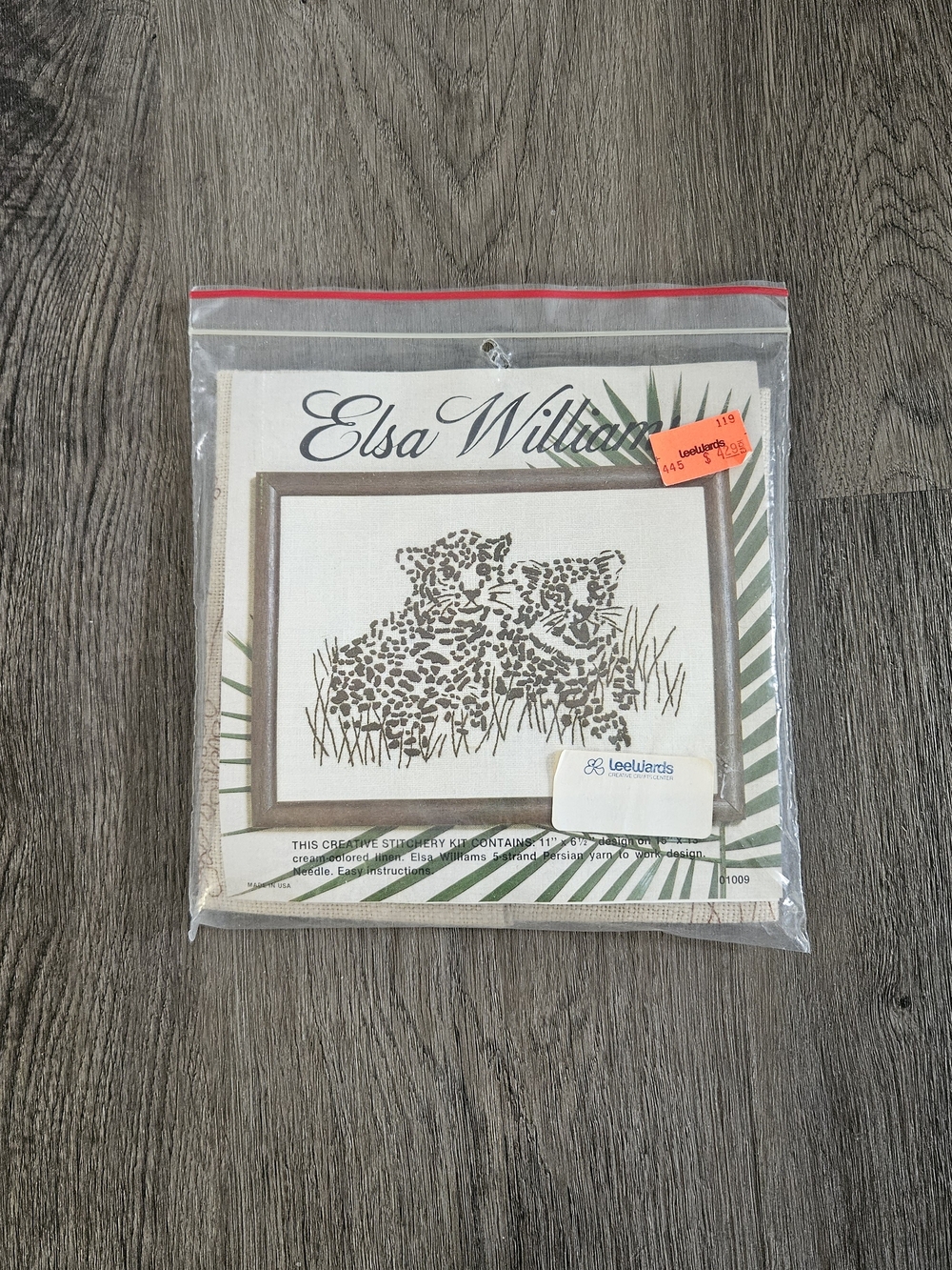 Elsa Williams Leopard Cub Embroidery Kit - Brown & Cream
